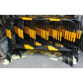 甘南藏族自治州铁马围栏厂家_道路围栏批发_施工护栏厂家_价格